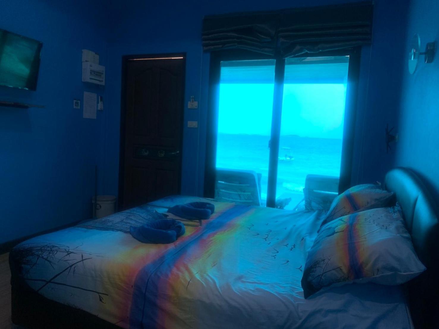 ลุงดำฮัทบีช Hotel Koh Samet Exterior photo