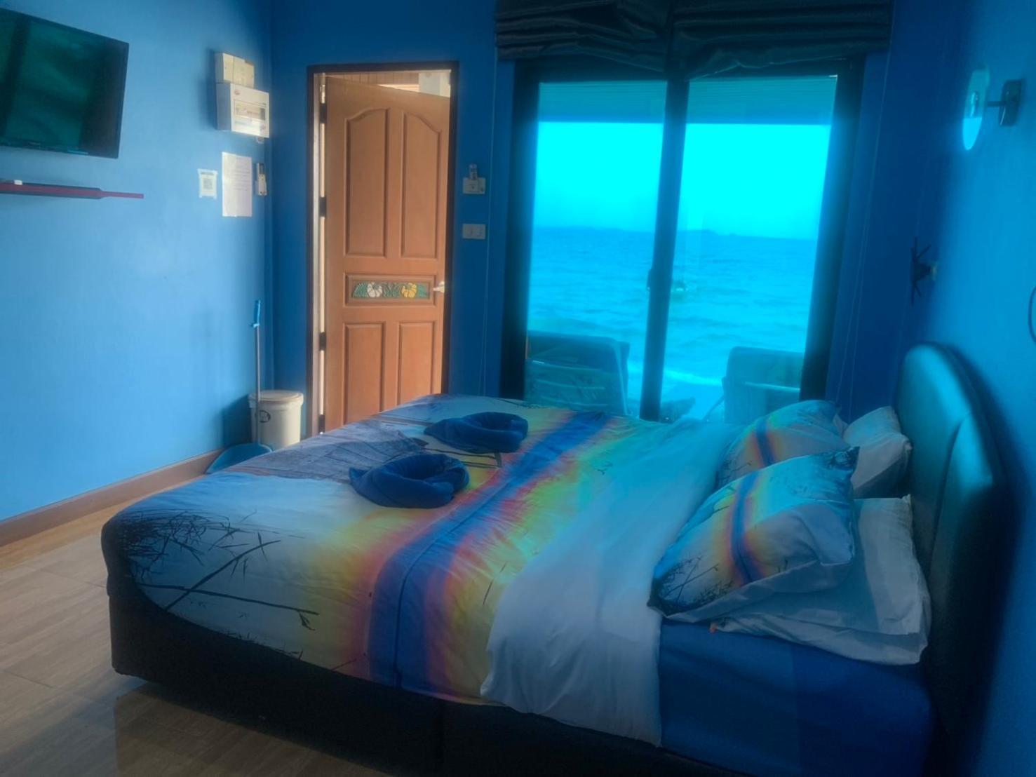 ลุงดำฮัทบีช Hotel Koh Samet Exterior photo